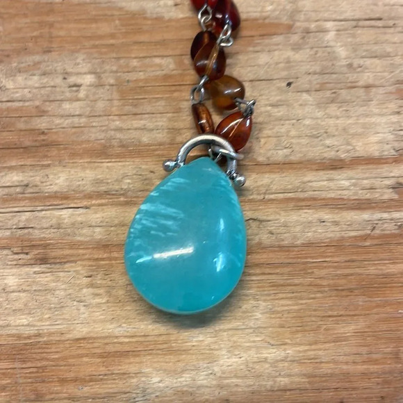 Turquoise and brown beaded woman’s necklace - Picture 7 of 10
